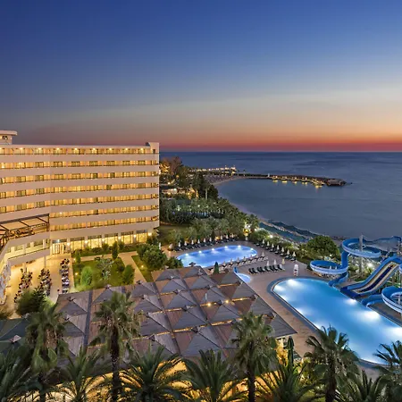 Hotel Oezkaymak Select