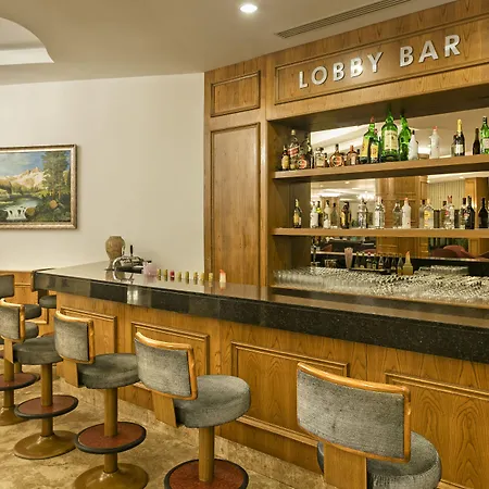 Oezkaymak Select Hotel